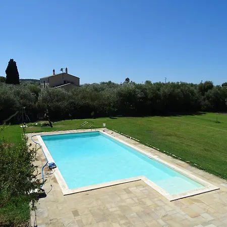 L'ulivo Apartment *